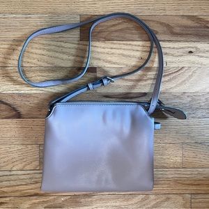 Soft pink women’s crossbody bag